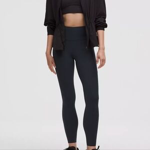lululemon High Rise Tight 28" 5 Pocket. (B10)